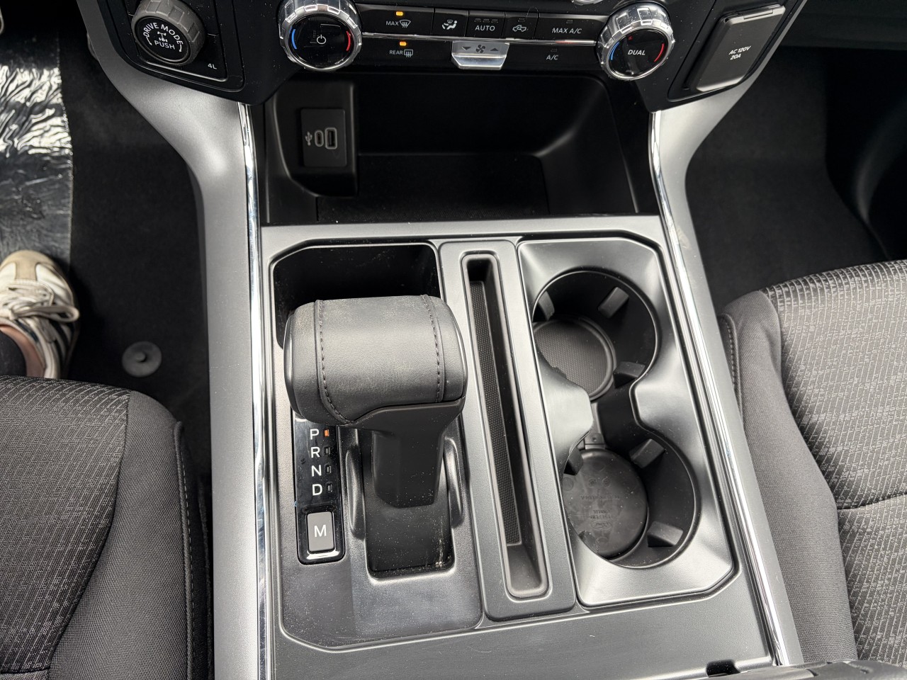 2026 Ford F-150 XLT 301A HYBRIDE POWERBOOST Main Image