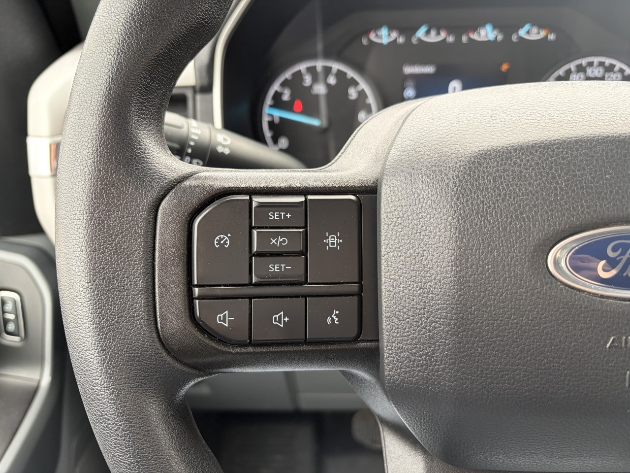 2022 Ford F-150 XLT 300A SYNC4 ENSEMBLE REMORQUAGE MAX Main Image