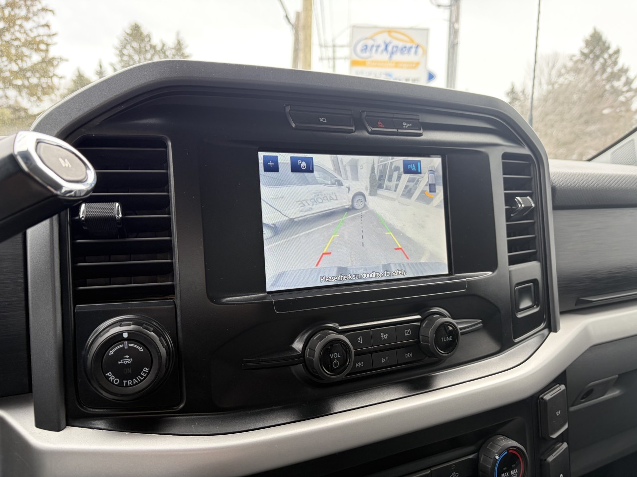 2022 Ford F-150 XLT 300A SYNC4 ENSEMBLE REMORQUAGE MAX Main Image