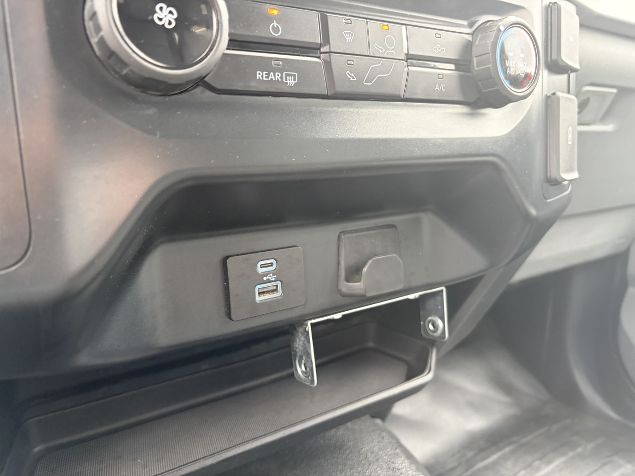 2022 Ford F-150 XLT 300A SYNC4 ENSEMBLE REMORQUAGE MAX Main Image