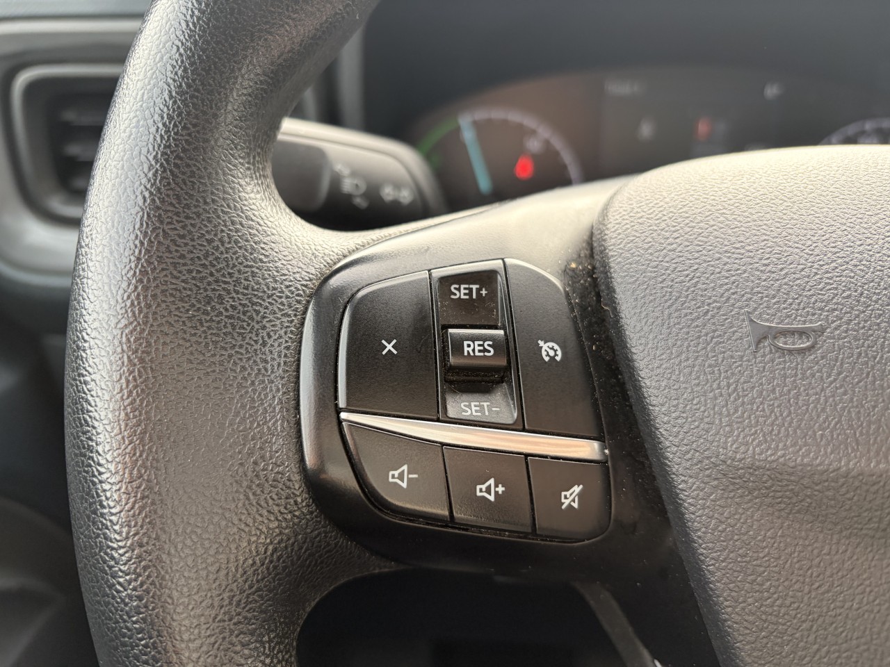 2024 Ford Maverick XL HYBRIDE Main Image