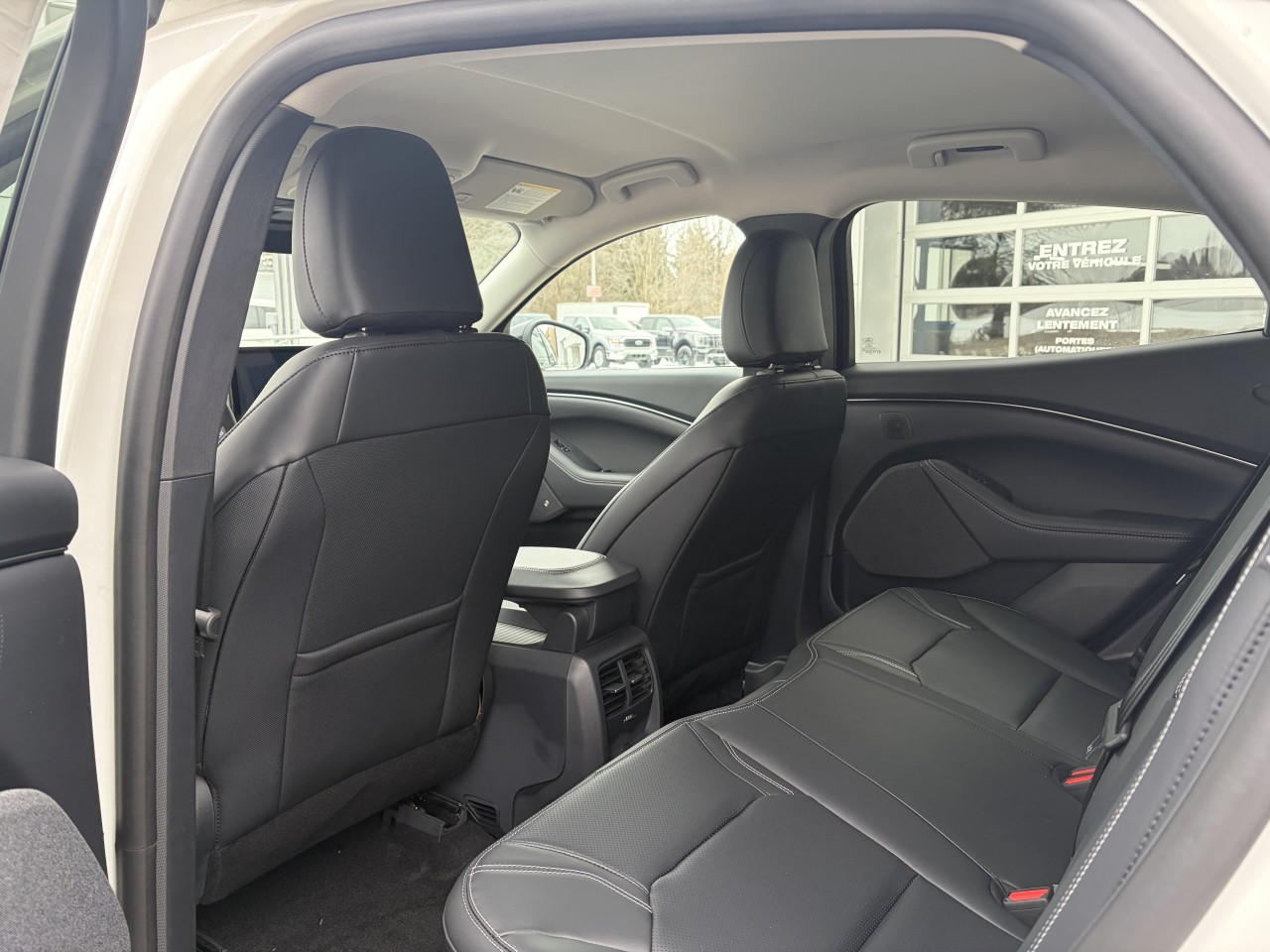 2025 Ford Mustang Mach-E PREMIUM BATTERIE LONGUE DURÉE Main Image