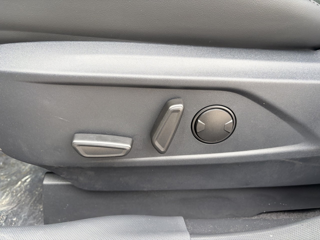 2025 Ford Mustang Mach-E PREMIUM BATTERIE LONGUE DURÉE Main Image