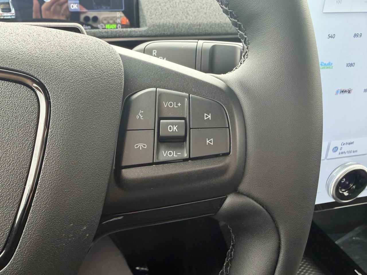 2025 Ford Mustang Mach-E PREMIUM BATTERIE LONGUE DURÉE Main Image