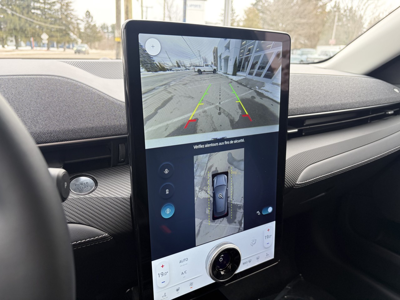 2025 Ford Mustang Mach-E PREMIUM BATTERIE LONGUE DURÉE Main Image