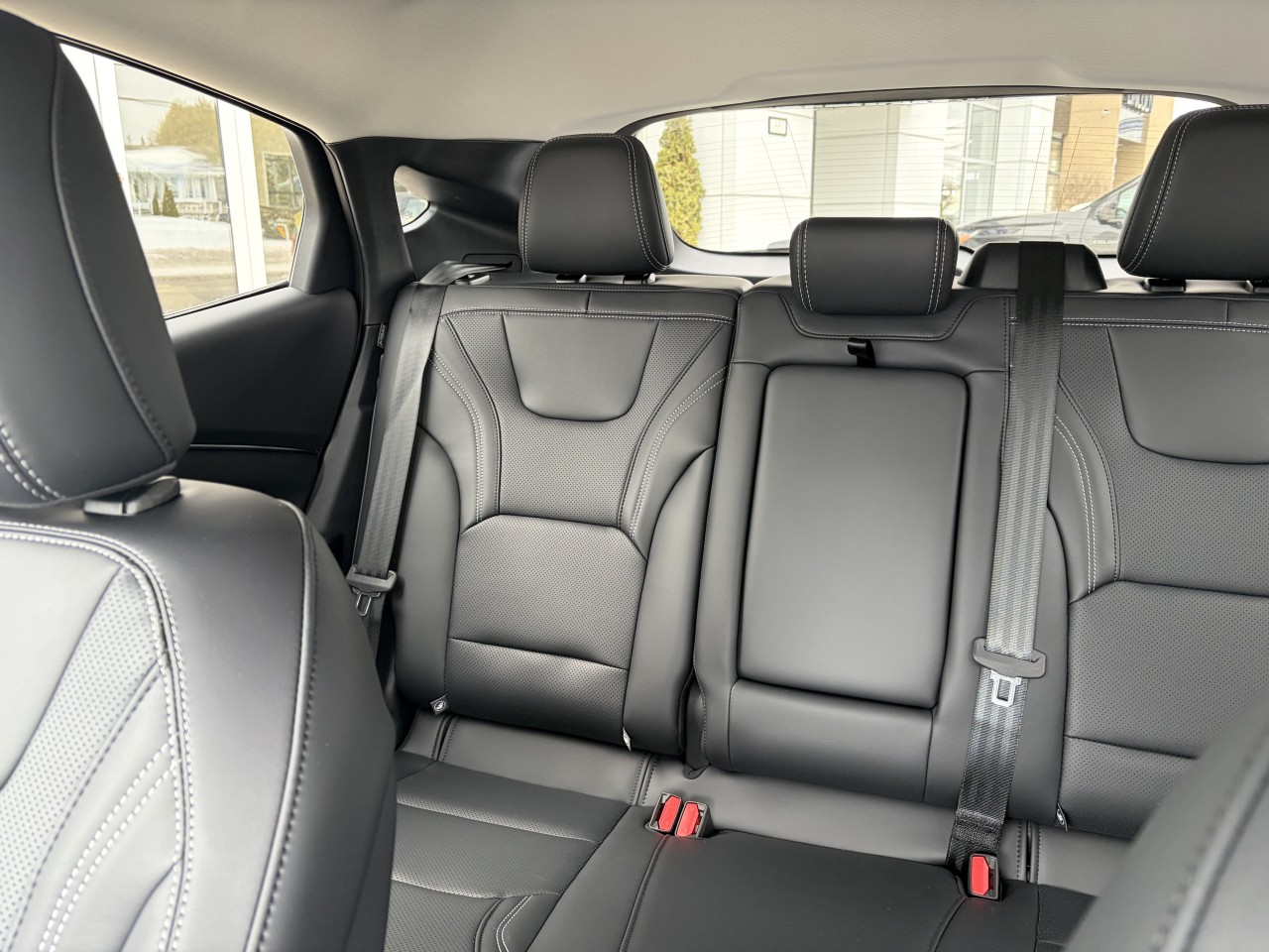 2025 Ford Mustang Mach-E PREMIUM BATTERIE LONGUE DURÉE Main Image