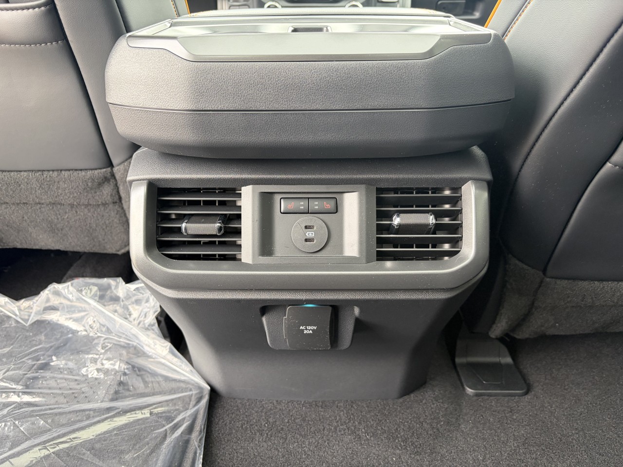 2026 Ford F-150 TREMOR TOIT OUVRANT 402A CUIR Main Image