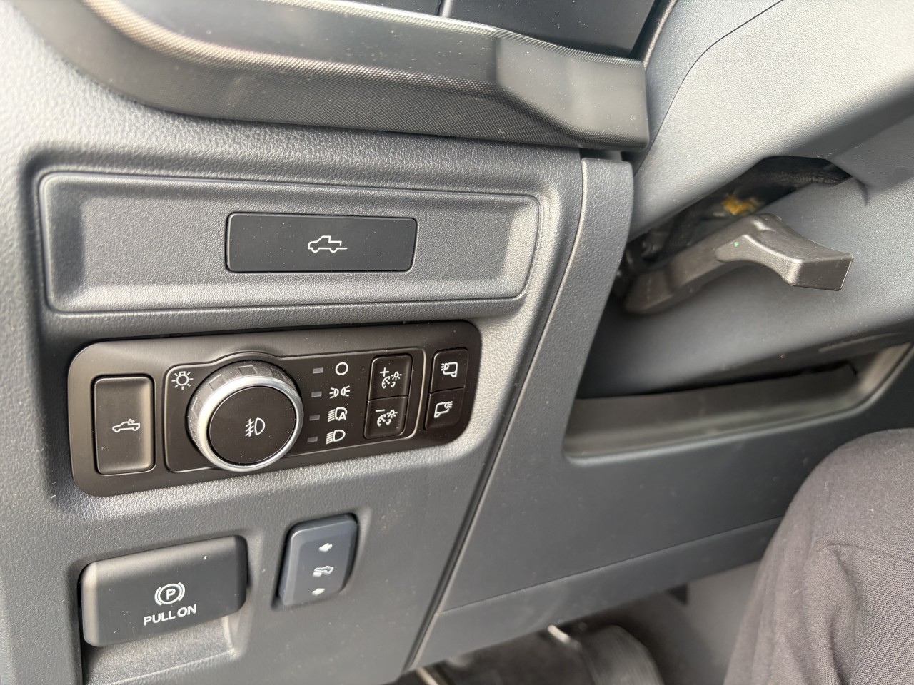 2026 Ford F-150 TREMOR TOIT OUVRANT 402A CUIR Main Image