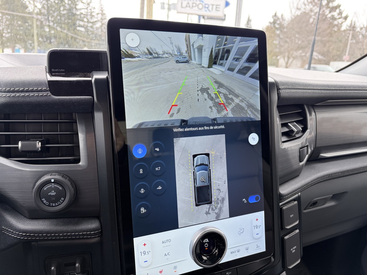 2025 Ford F-150 Lightning FLASH Main Image