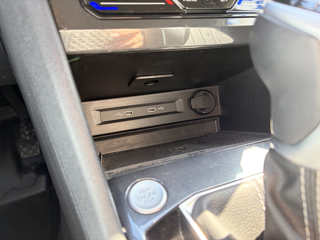 2024 Volkswagen Tiguan COMFORTLINE SIÈGES AVANT CHAUFFANT/VOLANT CHAUFFANT CAMÉRA DE RECUL Main Image