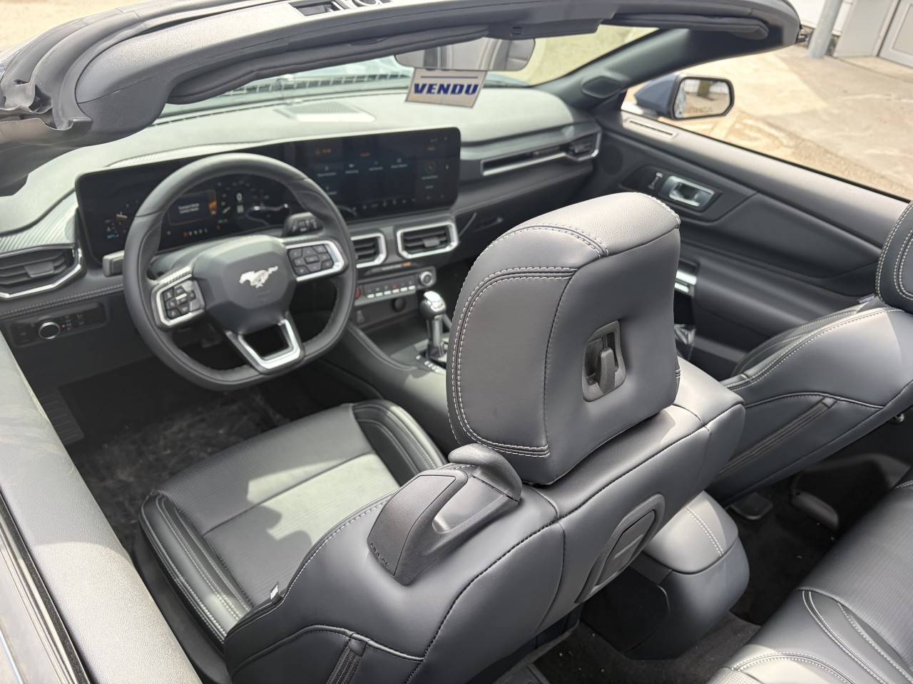 2026 Ford Mustang ECOBOOST CONVERTIBLE PREMIUM  201A PROPULSION Main Image