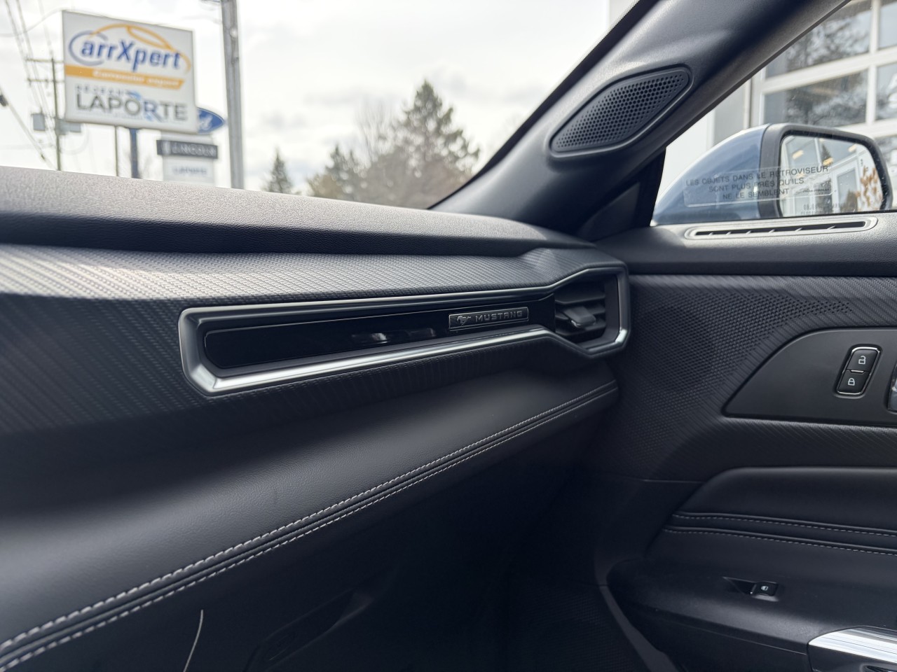 2026 Ford Mustang ECOBOOST CONVERTIBLE PREMIUM  201A PROPULSION Main Image