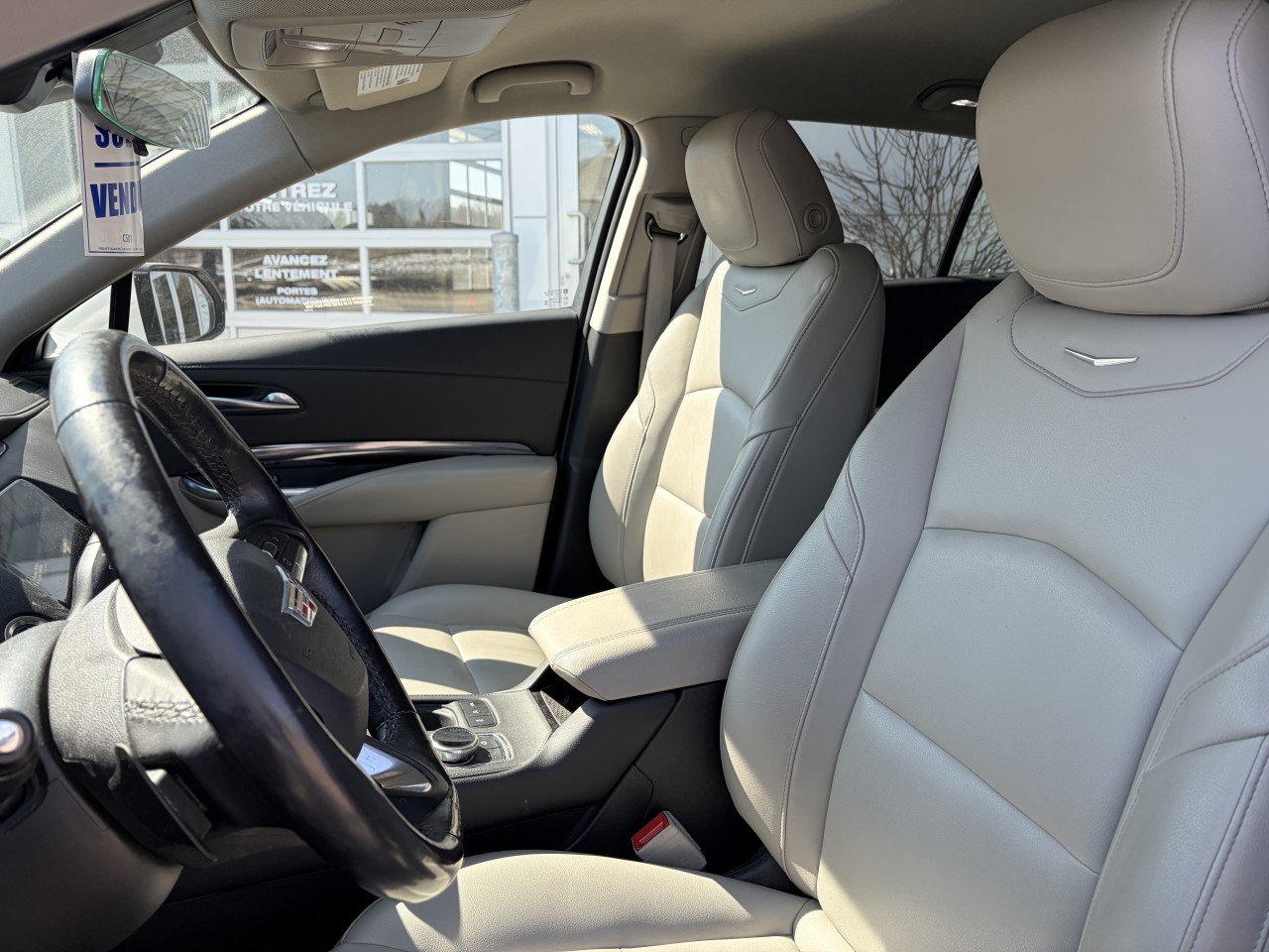 2023 Cadillac XT4 AWD Luxury Main Image