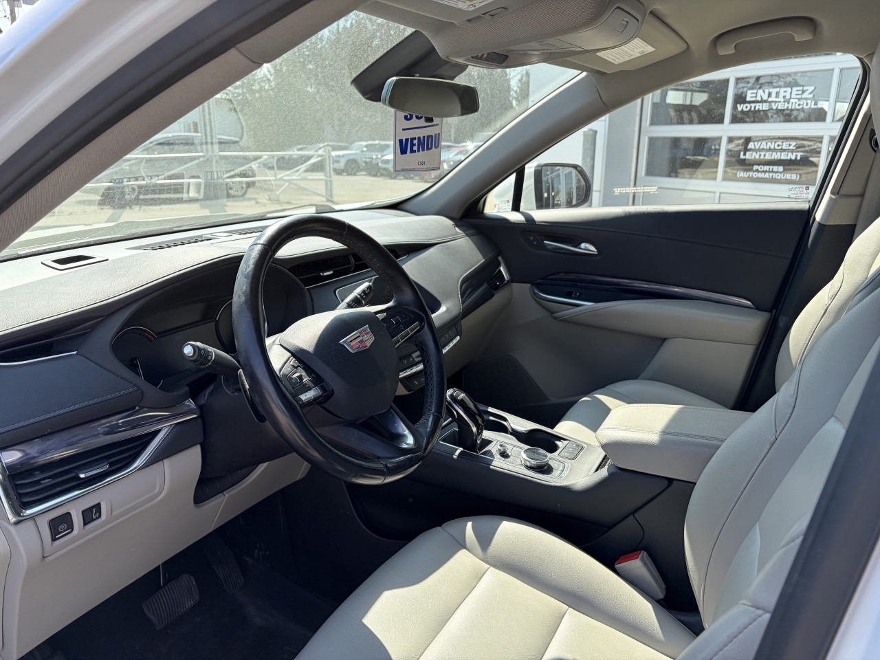 2023 Cadillac XT4 AWD Luxury Main Image