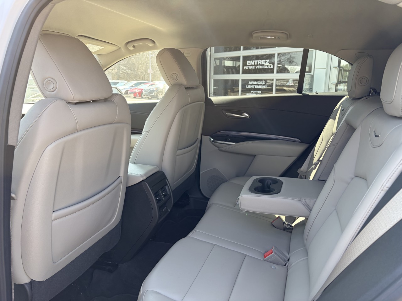 2023 Cadillac XT4 AWD Luxury Main Image