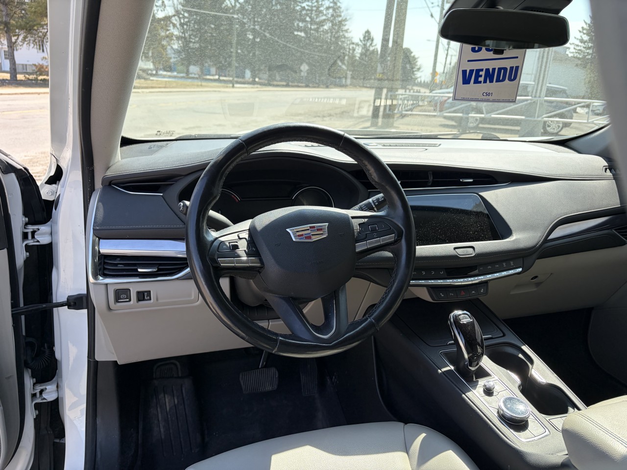 2023 Cadillac XT4 AWD Luxury Main Image