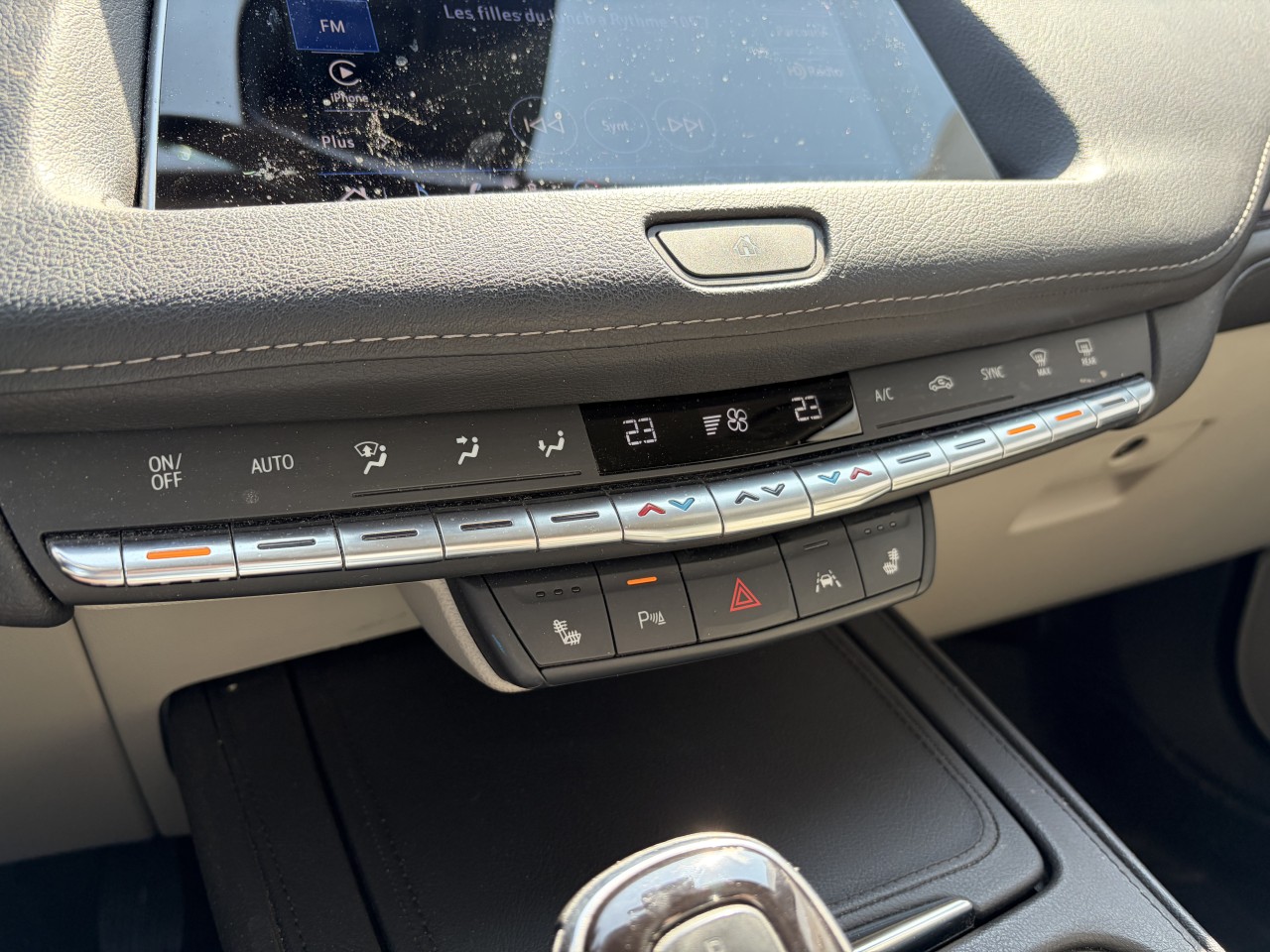 2023 Cadillac XT4 AWD Luxury Main Image