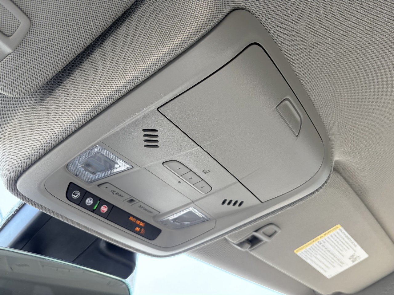 2023 Cadillac XT4 AWD Luxury Main Image