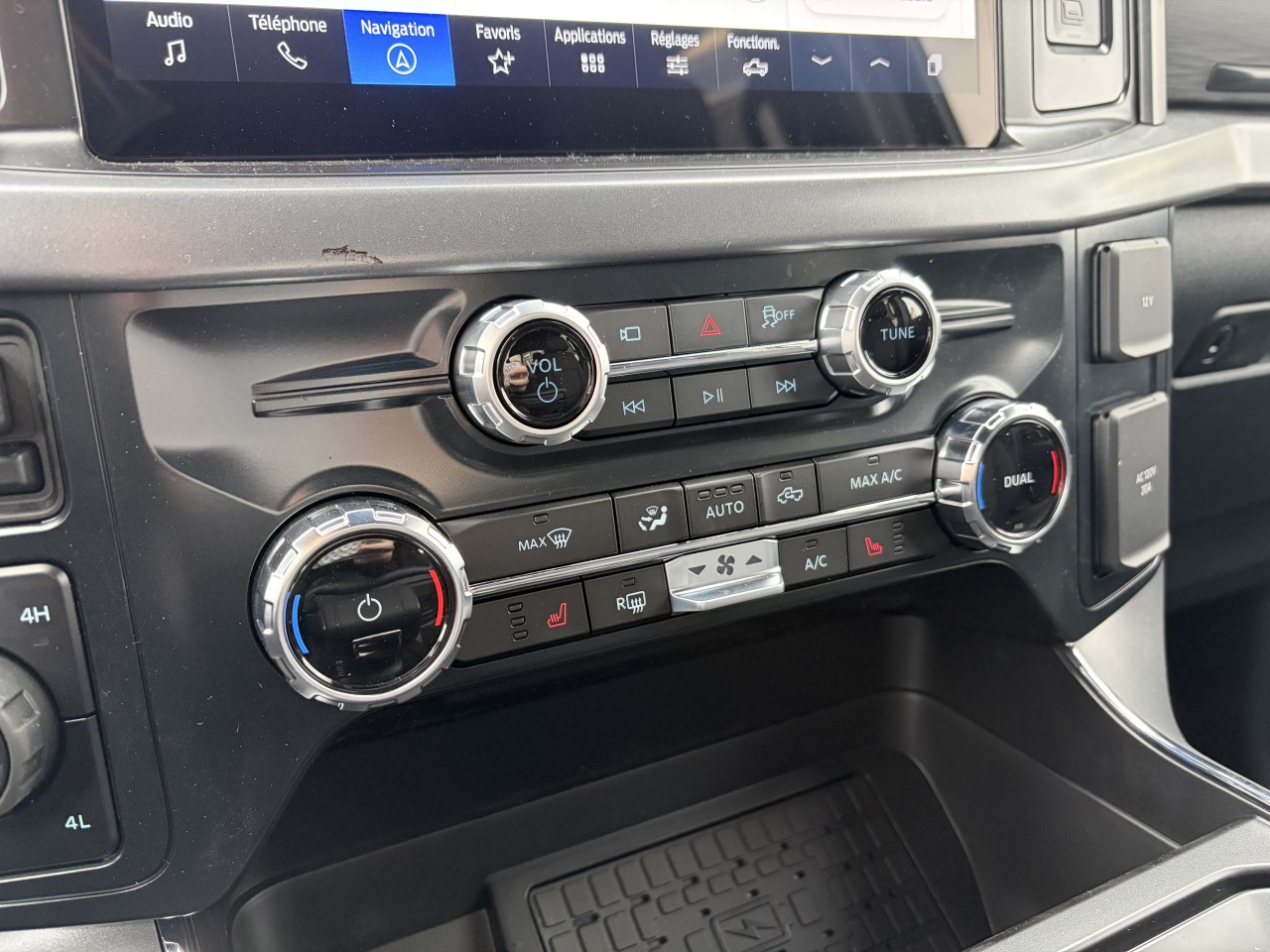 2026 Ford F-150 XLT POWERBOOST HYBRIDE 302A 4X4 SUPERCREW Main Image