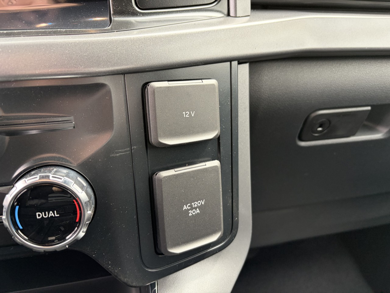 2026 Ford F-150 XLT POWERBOOST HYBRIDE 4X4 Main Image