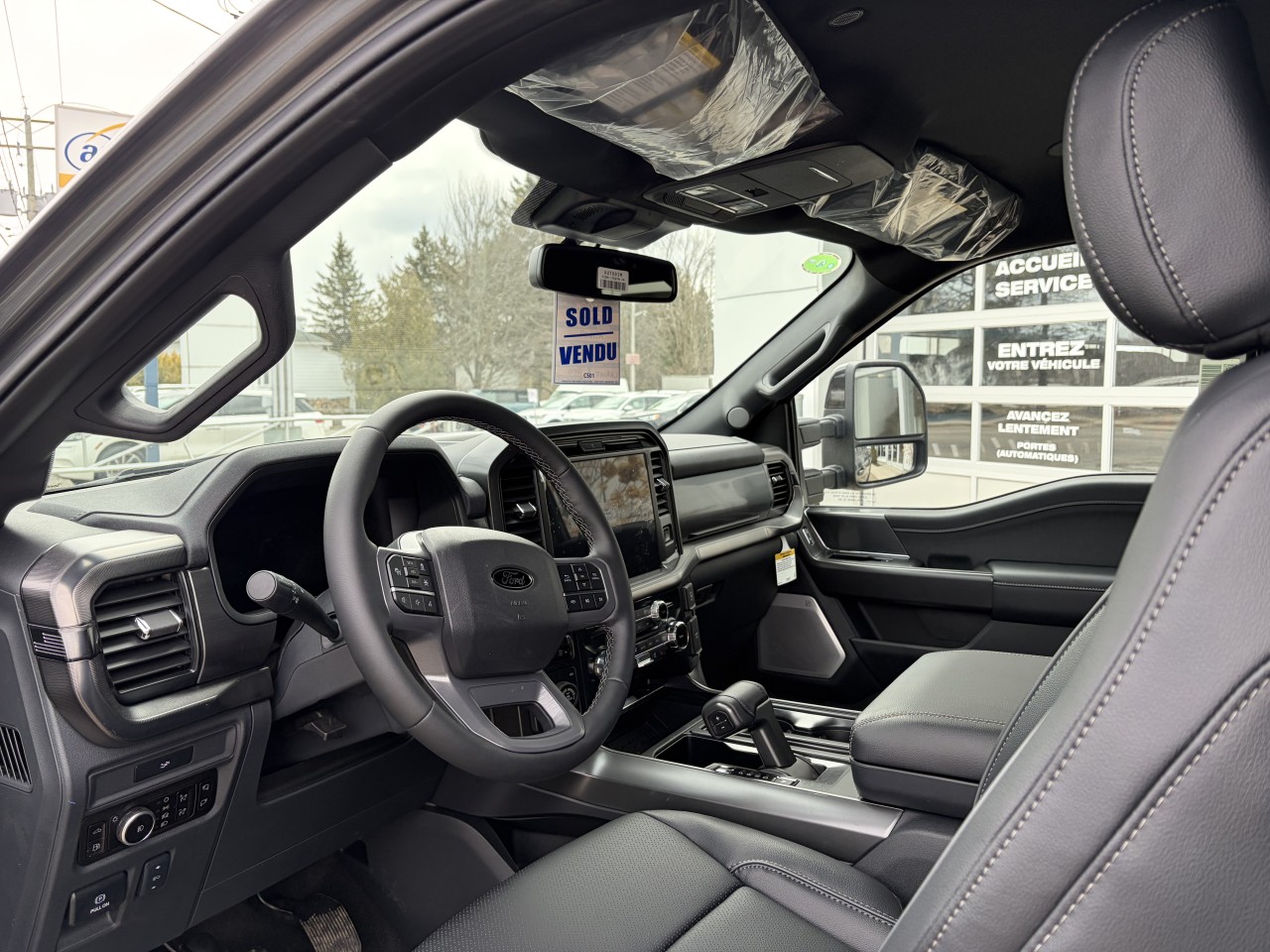 2026 Ford F-150 LARIAT Main Image