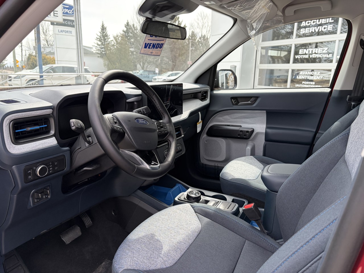 2026 Ford Maverick XLT AWD HYBRIDE SUPERCREW ENSEMBLE REMORQUAGE 4K Main Image