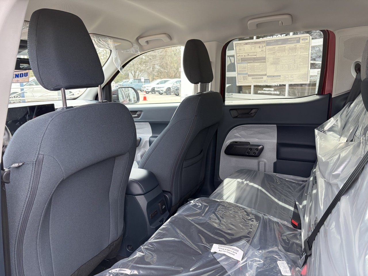 2026 Ford Maverick XLT AWD HYBRIDE SUPERCREW ENSEMBLE REMORQUAGE 4K Main Image