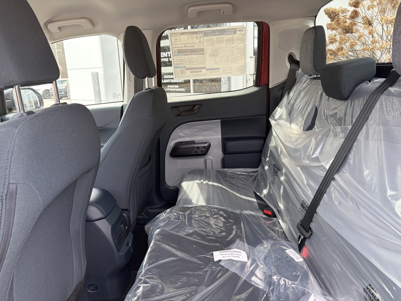 2026 Ford Maverick XLT AWD HYBRIDE SUPERCREW ENSEMBLE REMORQUAGE 4K Main Image