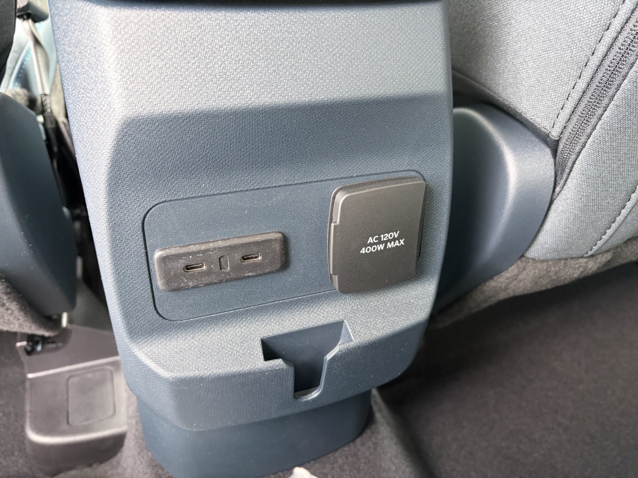 2026 Ford Maverick XLT AWD HYBRIDE SUPERCREW ENSEMBLE REMORQUAGE 4K Main Image