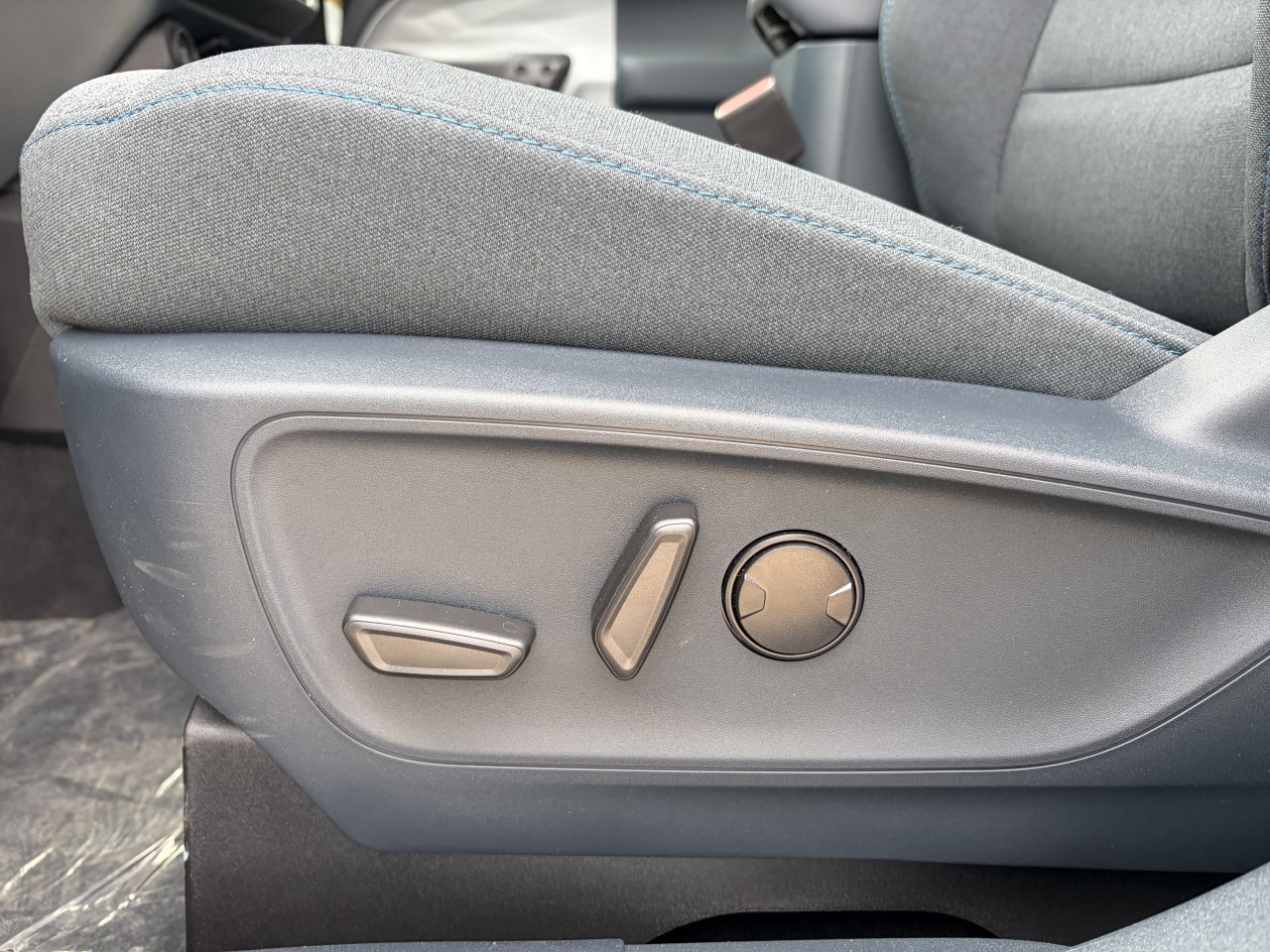 2026 Ford Maverick XLT AWD HYBRIDE SUPERCREW ENSEMBLE REMORQUAGE 4K Main Image