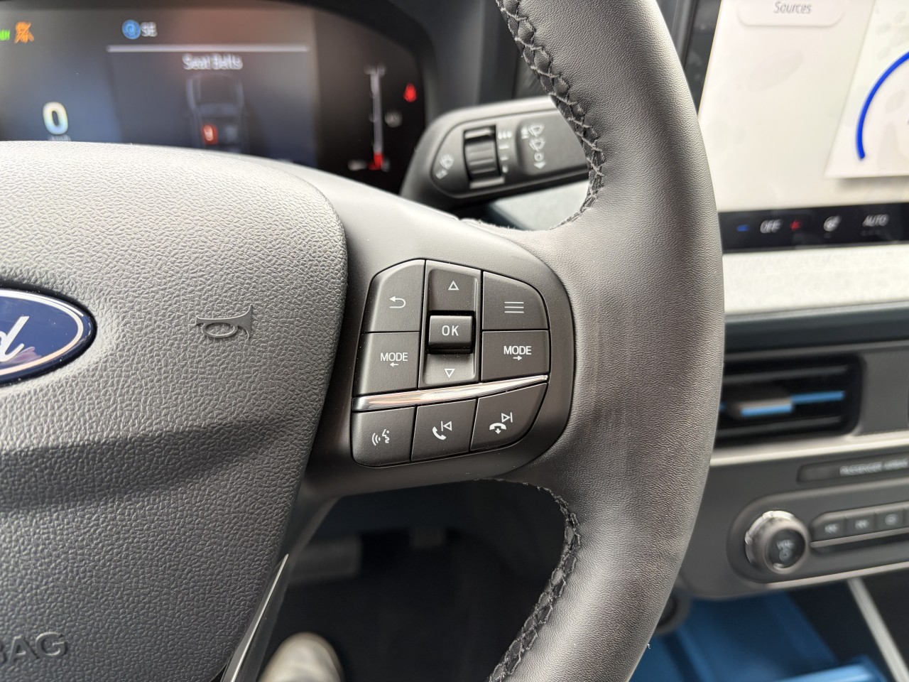 2026 Ford Maverick XLT AWD HYBRIDE SUPERCREW ENSEMBLE REMORQUAGE 4K Main Image