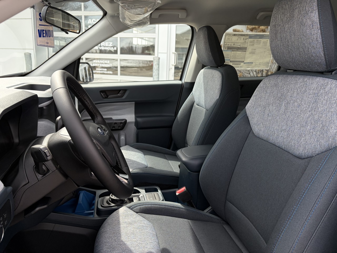 2026 Ford Maverick XLT AWD HYBRIDE ENSEMBLE REMORQUAGE 4K Main Image