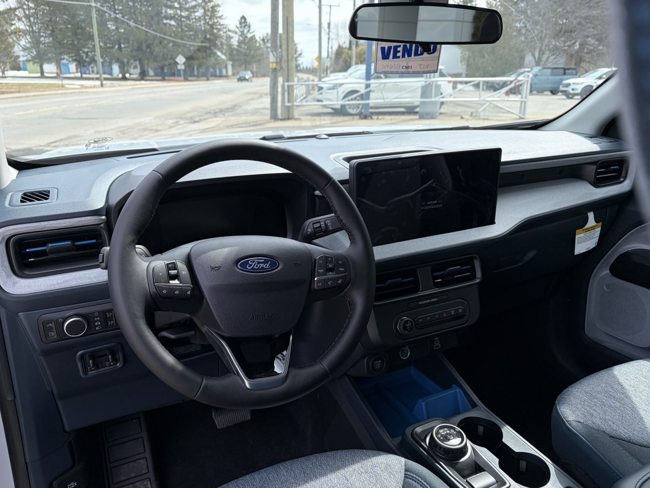 2026 Ford Maverick XLT AWD HYBRIDE ENSEMBLE REMORQUAGE 4K Main Image