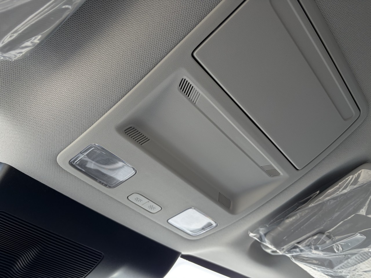 2026 Ford Maverick XLT AWD HYBRIDE ENSEMBLE REMORQUAGE 4K Main Image