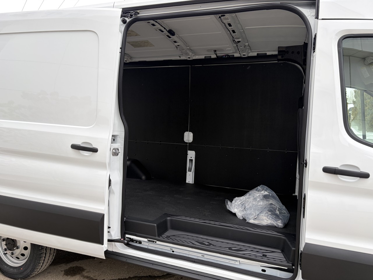 2026 Ford Transit-250 T-250 148" Med Rf 9070 GVWR AWD Main Image