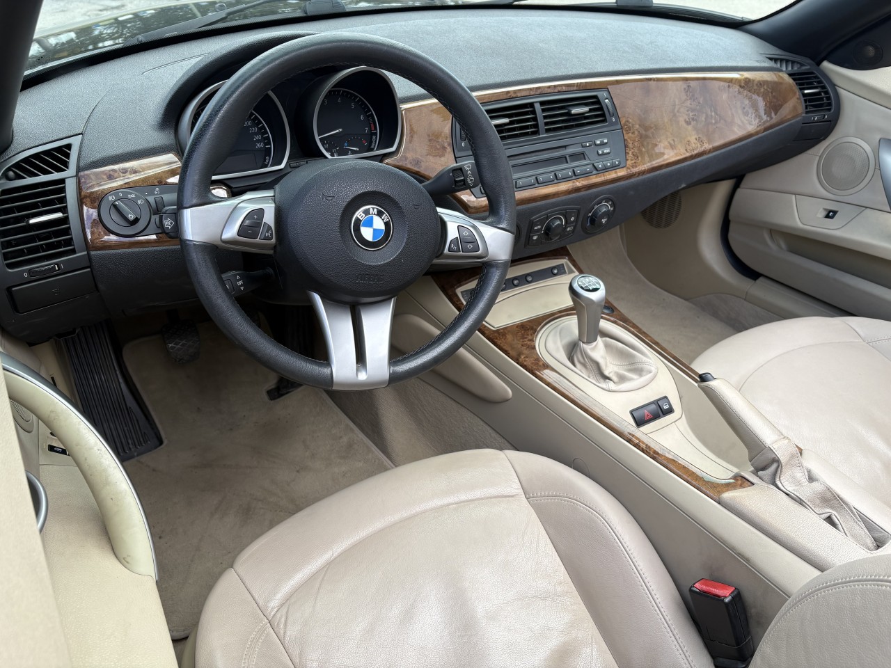 2005 BMW Z4 3.0i Main Image