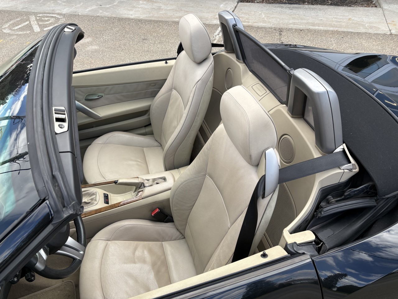 2005 BMW Z4 3.0i Main Image