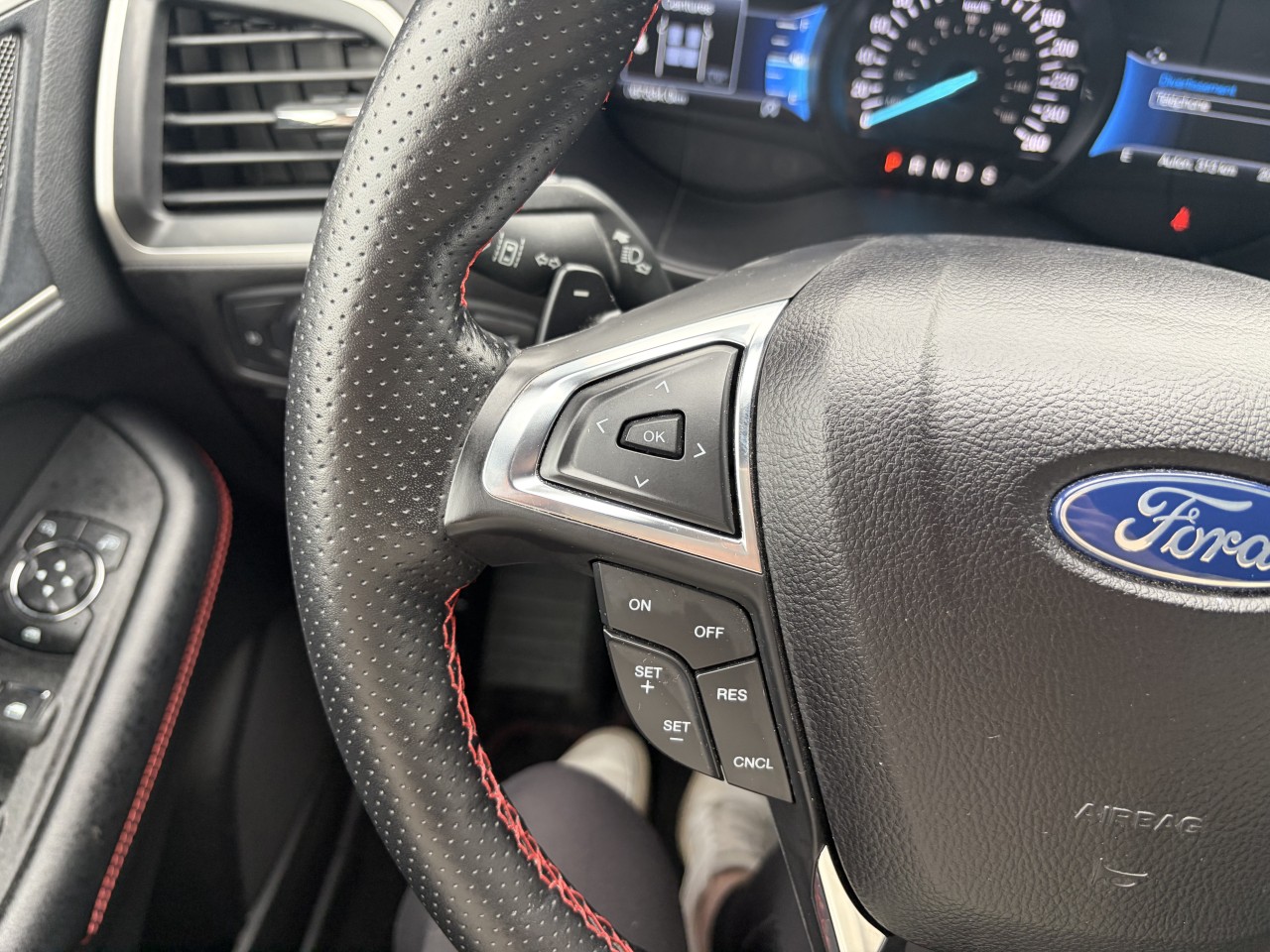 2022 Ford Edge ST LINE AWD ENSEMBLE REMORQUAGE Main Image