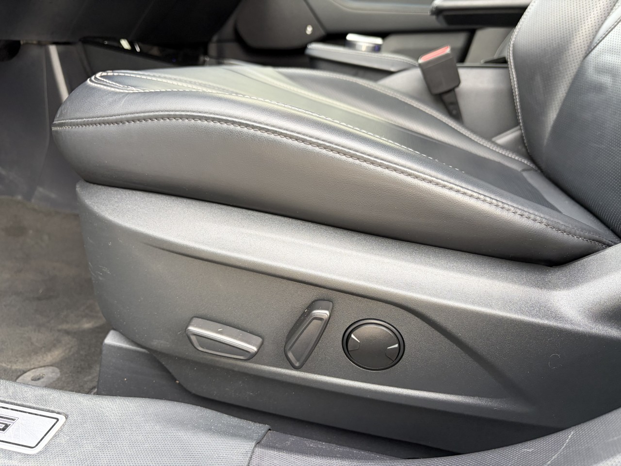 2021 Ford Mustang Mach-E PREMIUM AWD BATTERIE LOBGUE DURÉE Main Image