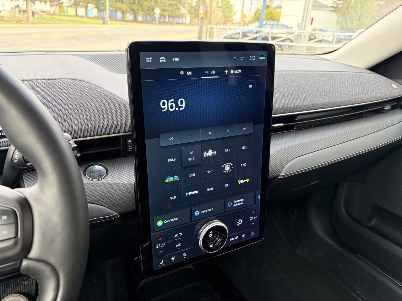 2021 Ford Mustang Mach-E PREMIUM AWD BATTERIE LOBGUE DURÉE Main Image
