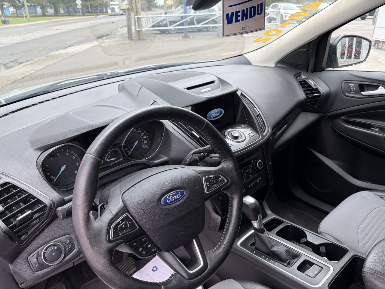 2017 Ford Escape TITANIUM AWD 2.0L, CUIR, GPS, TOIT PANO SYNC3 CAMÉRA DE RECUL Main Image