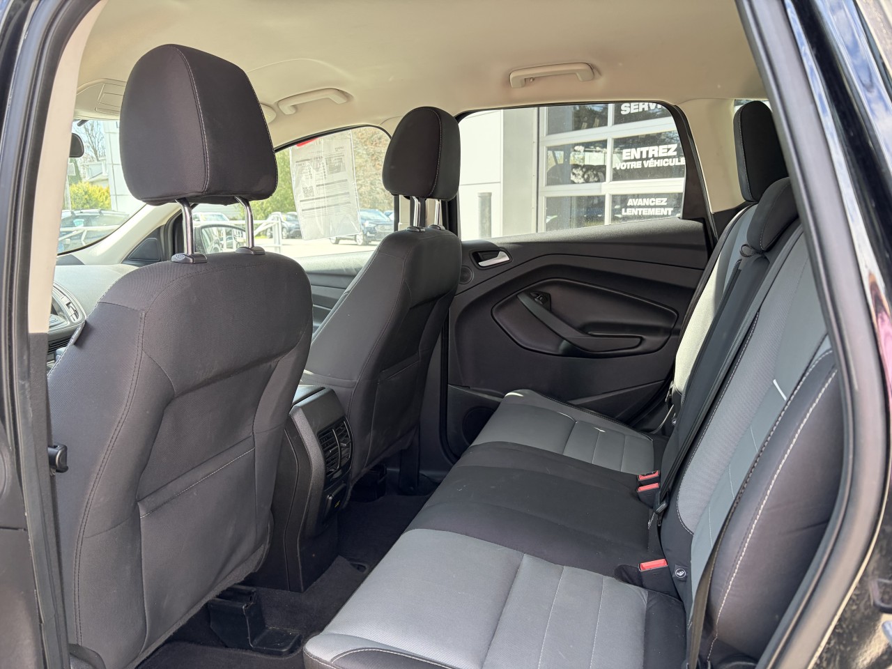 2015 Ford Escape SE Main Image