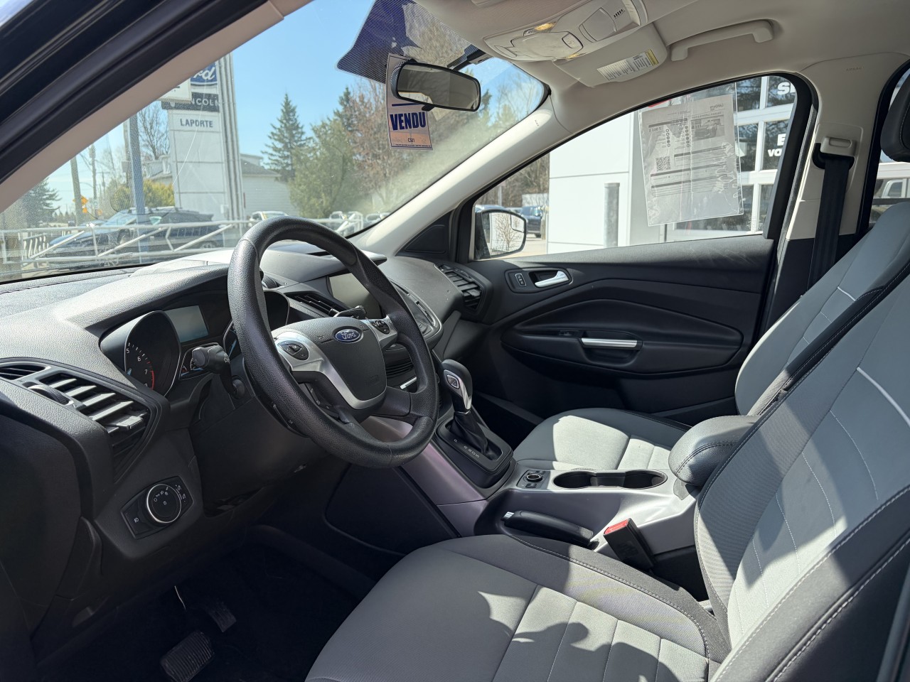 2015 Ford Escape SE Main Image