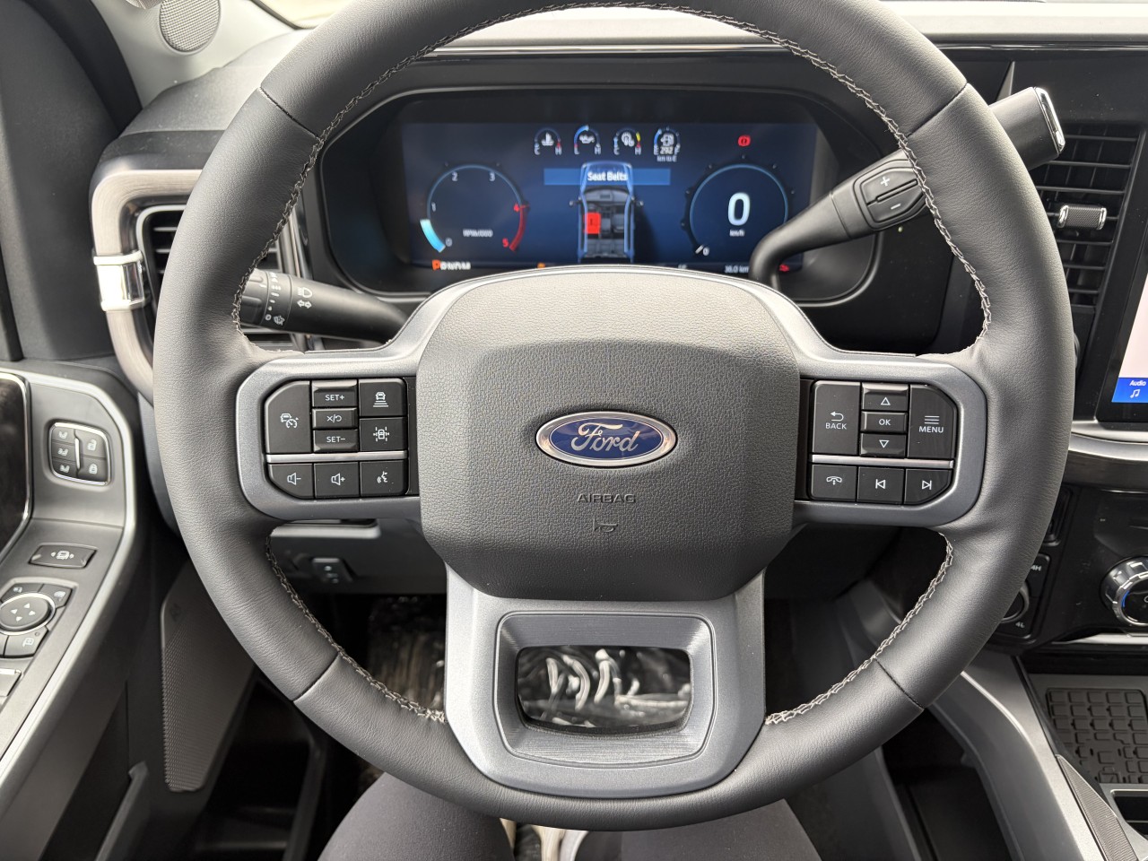 2026 Ford Super Duty F-250 SRW LARIAT Main Image