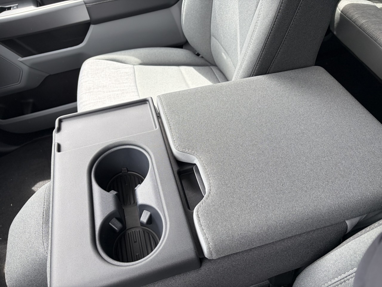 2026 Ford Super Duty F-250 SRW XLT Main Image