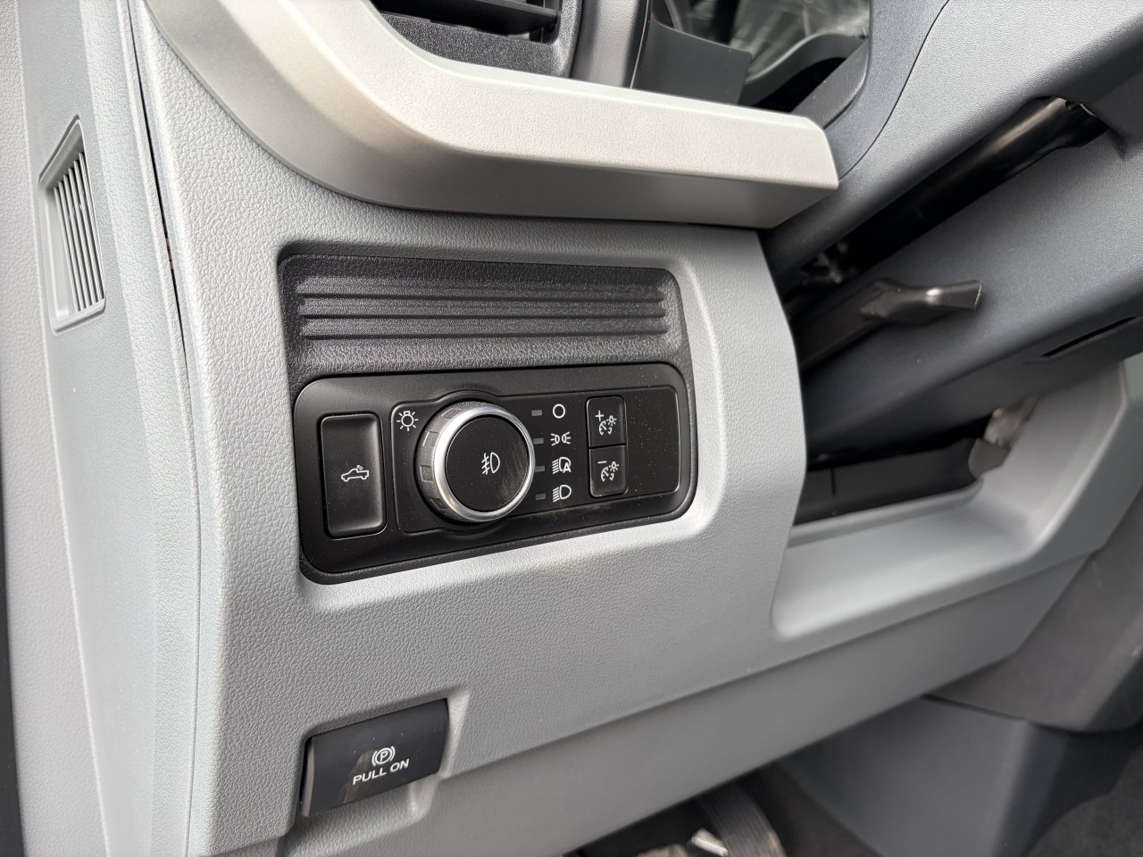 2026 Ford Super Duty F-250 SRW XL/XLT Main Image