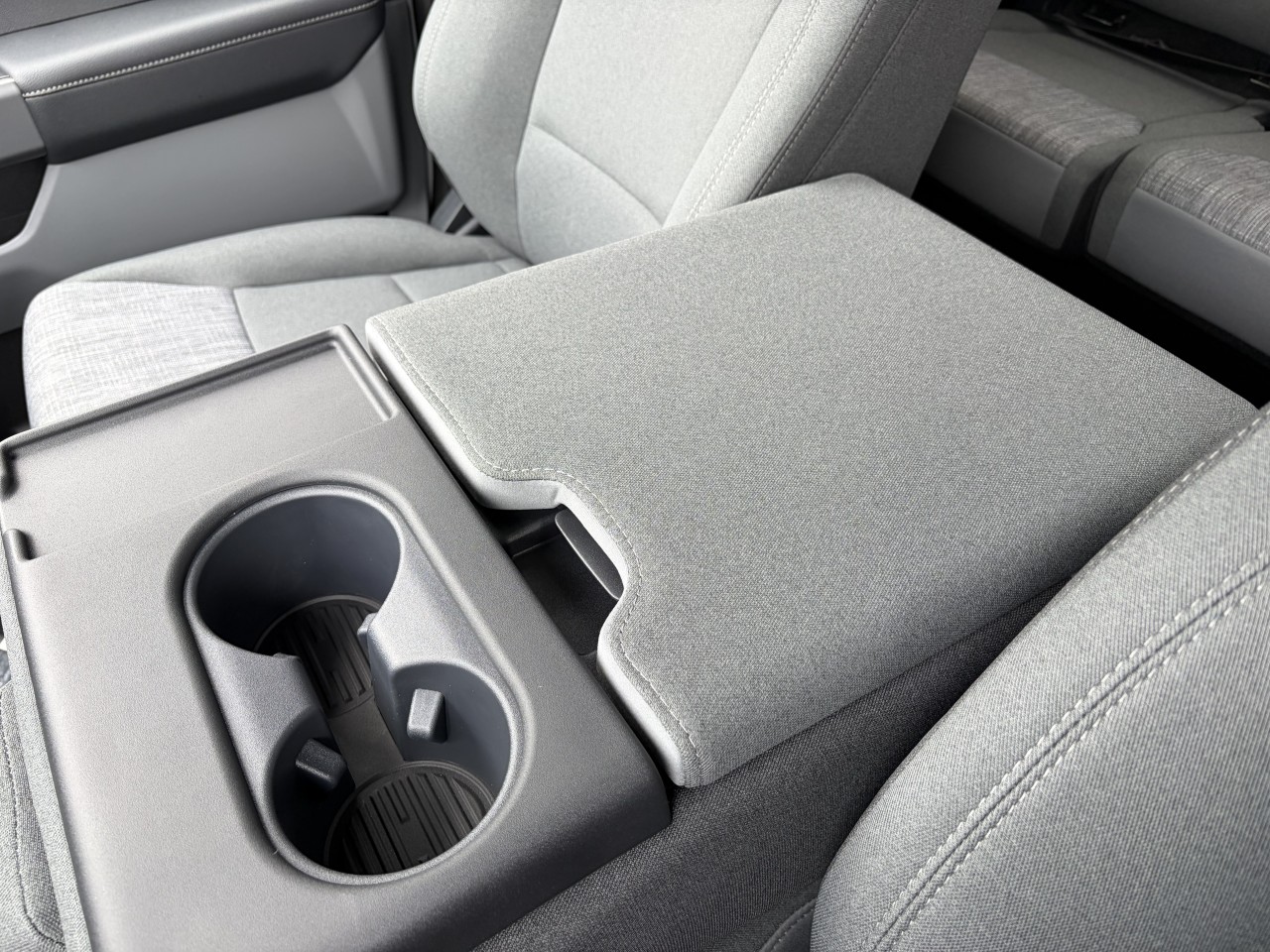 2026 Ford Super Duty F-250 SRW XL/XLT Main Image