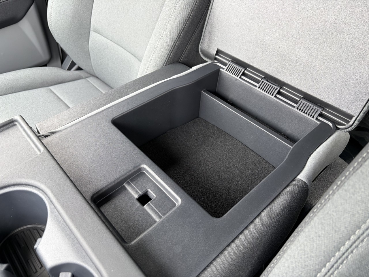 2026 Ford Super Duty F-250 SRW XL/XLT Main Image