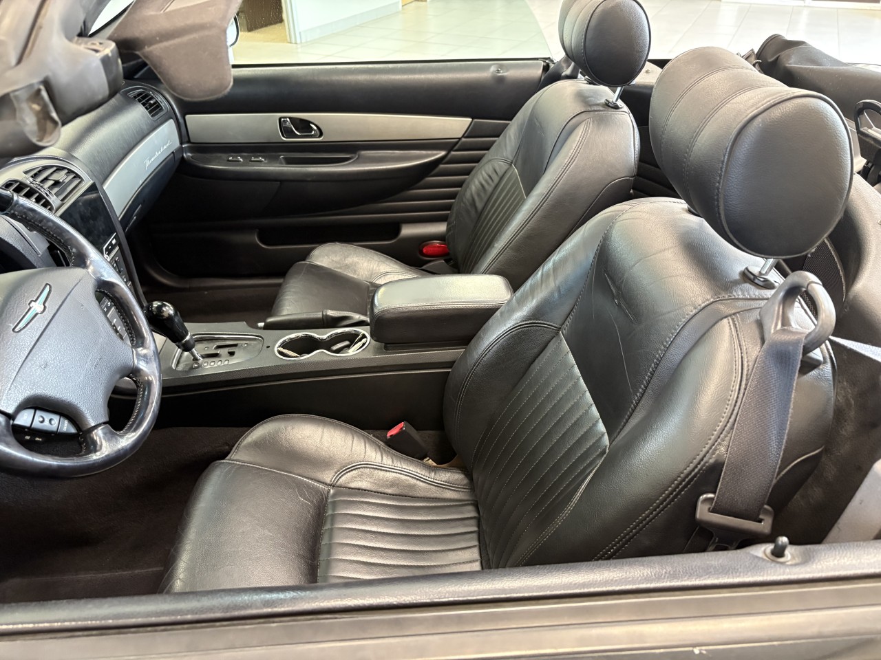 2005 Ford Thunderbird Cuir Main Image
