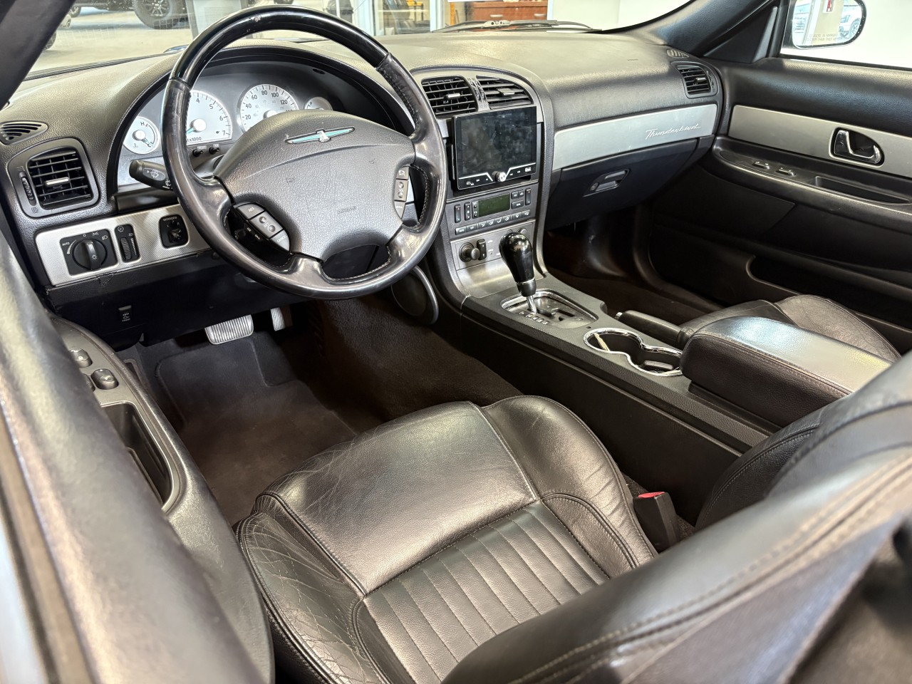 2005 Ford Thunderbird Cuir Main Image